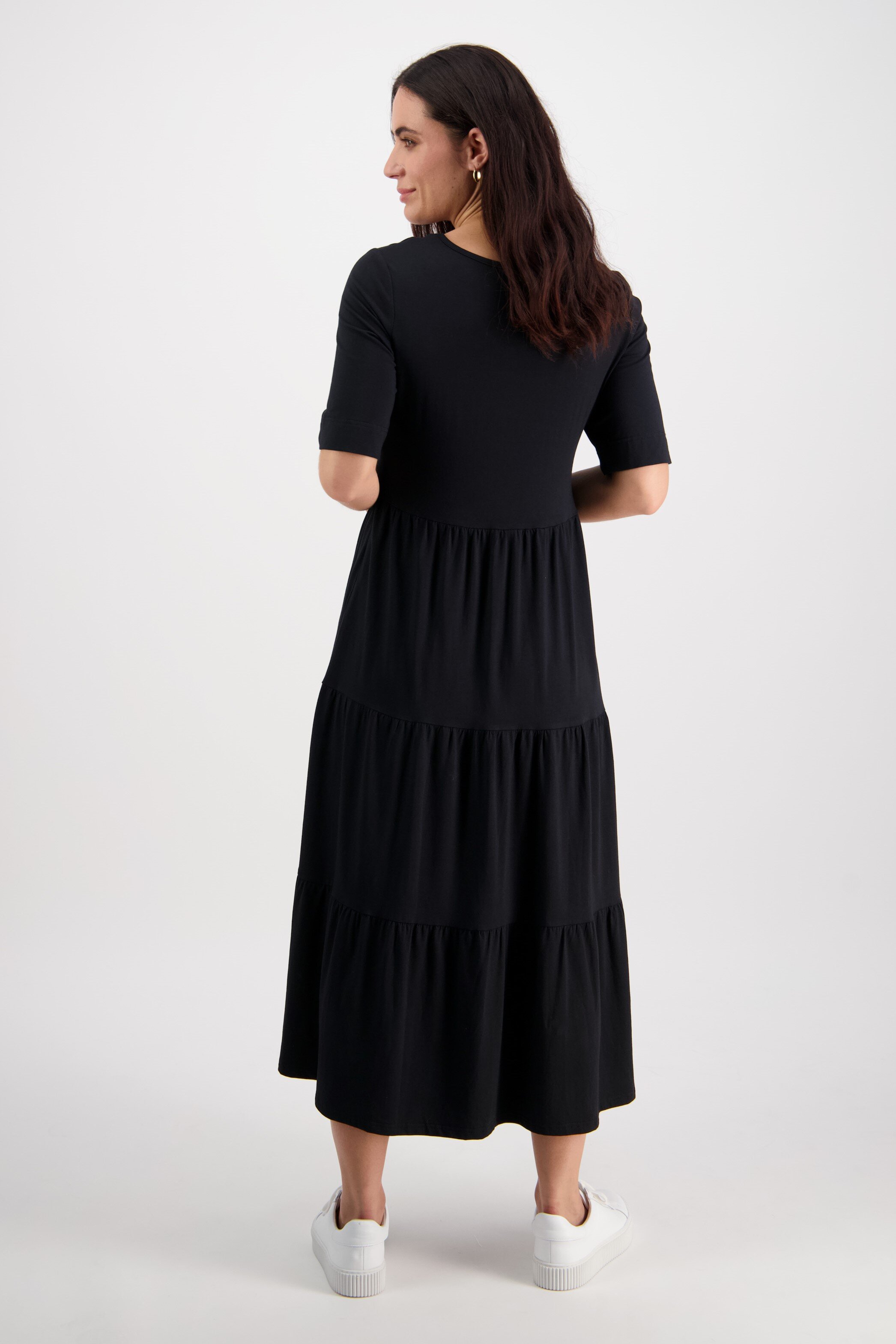 Round Neck Short Sleeve Tiered Dress (Black) - Dresses : Just Looking ...