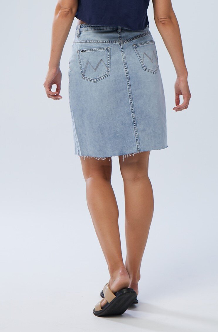 DIY: Old Jeans to Jean Skirt - Adopt Your Clothes