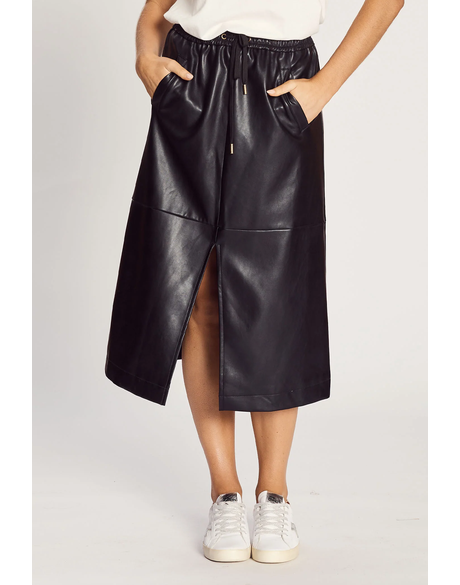 The Pu A Line Skirt (Black)