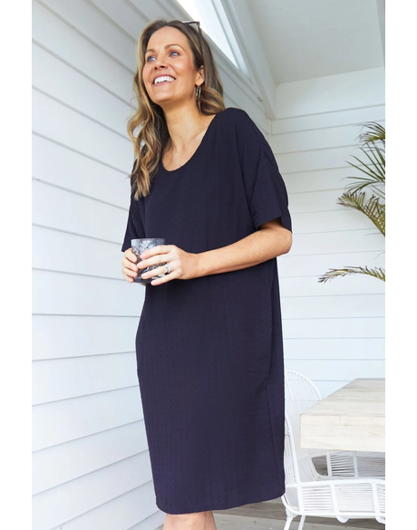 Kendra Relaxed Shift Dress (Black)