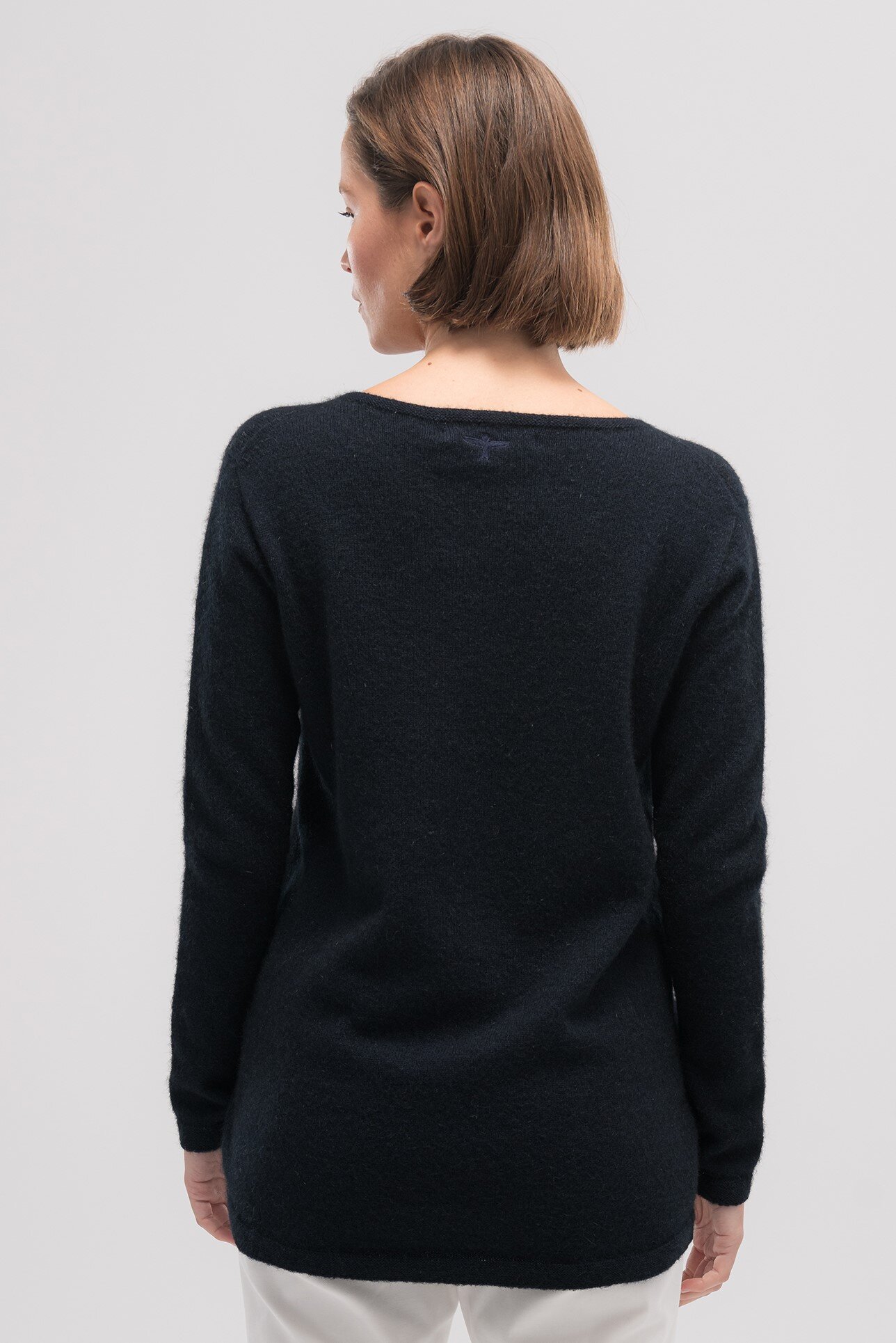 Essence Sweater (Midnight) - Labels-Untouched World : Just Looking ...