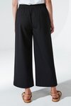 Noble Wide Leg Capri (Black)