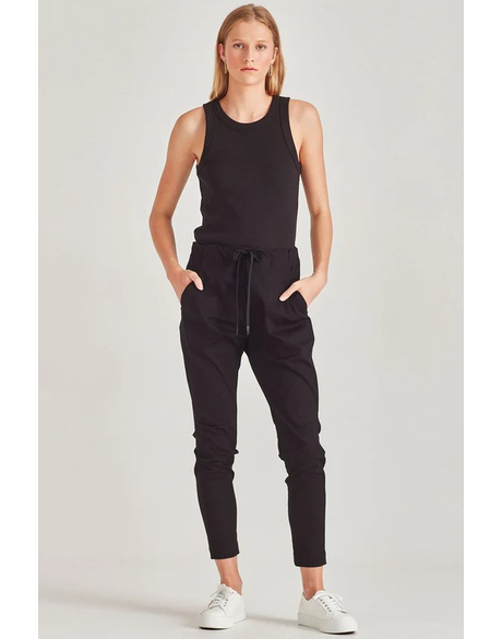 Emily Jogger (Black)